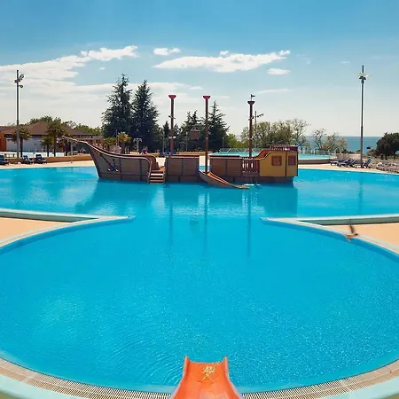 Casa de Férias Holiday Camping Park Umag.11